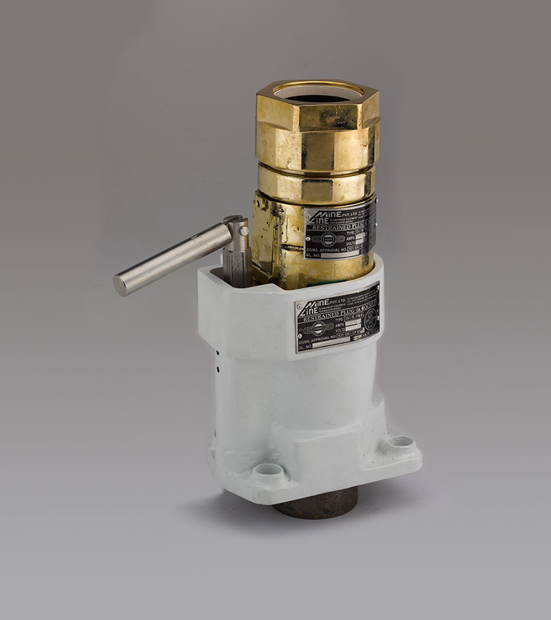 Restrainted Type Plug & Sockets